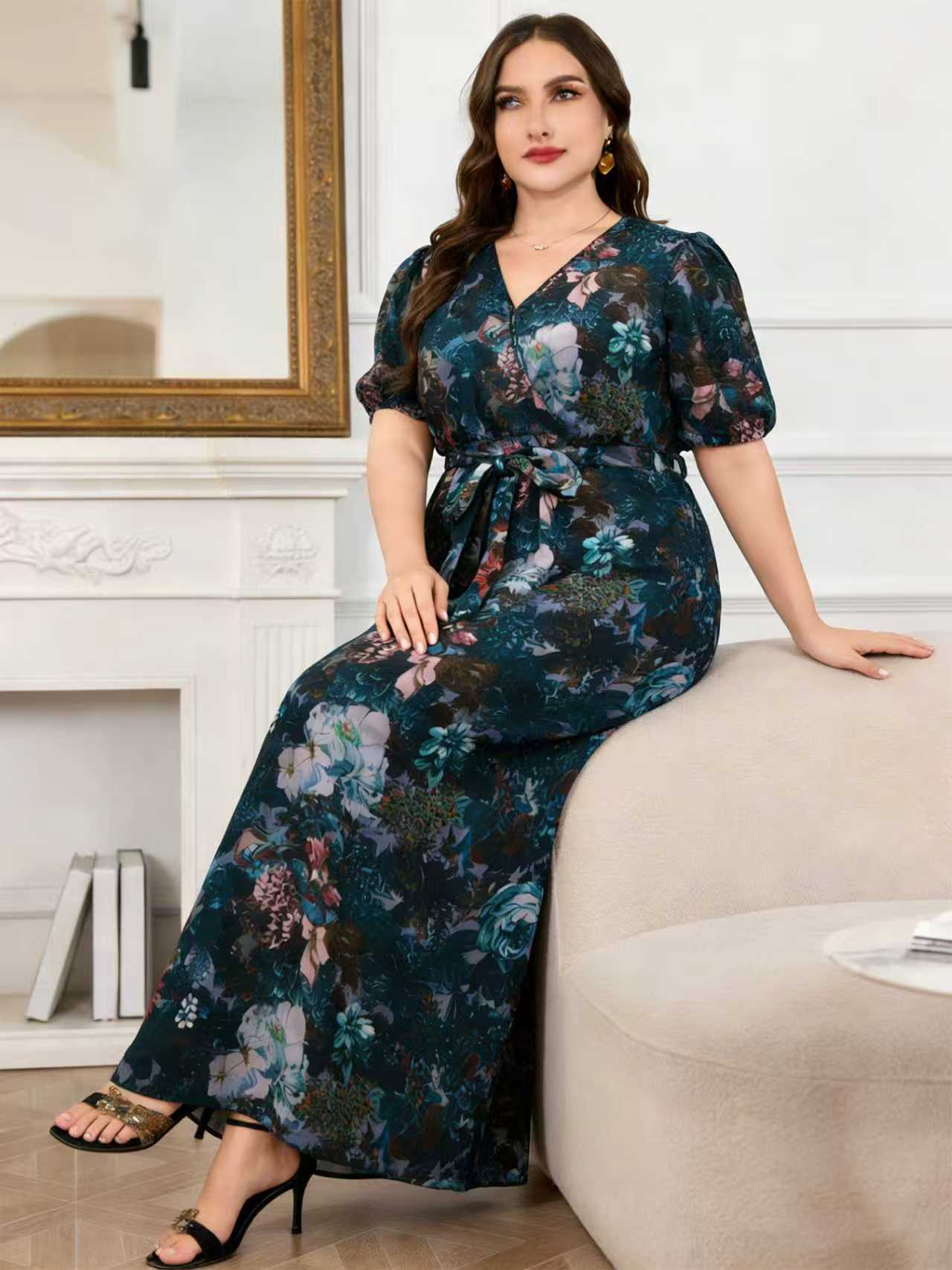 Summer Clothing For Older Women - เดรสยาวลายดอกไม้สีเข้มสำหรับสาวพลัสไซส์ คอลเลคชั่นใหม่ปี 2026 คอวี แขนพอง ผูกเอว