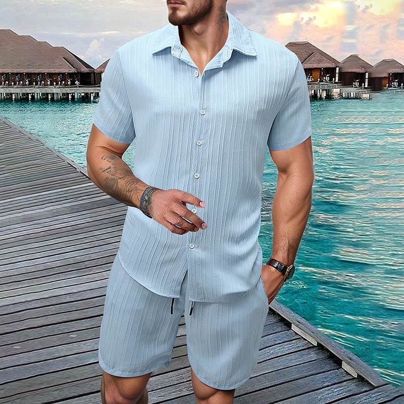 Summer Clothing Line - ชุดเซ็ต 2 ชิ้น เสื้อเชิ้ตแขนสั้นปกตั้งลายย่นแนวตั้งสำหรับผู้ชาย ปี 2026
