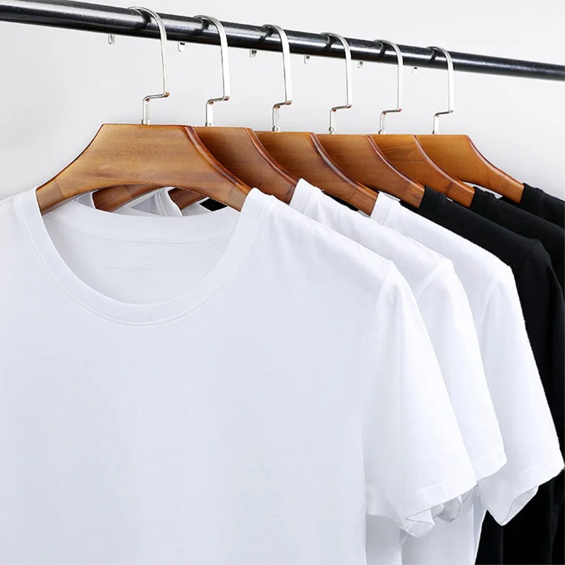 เสื้อยืดผู้ชายลาย 