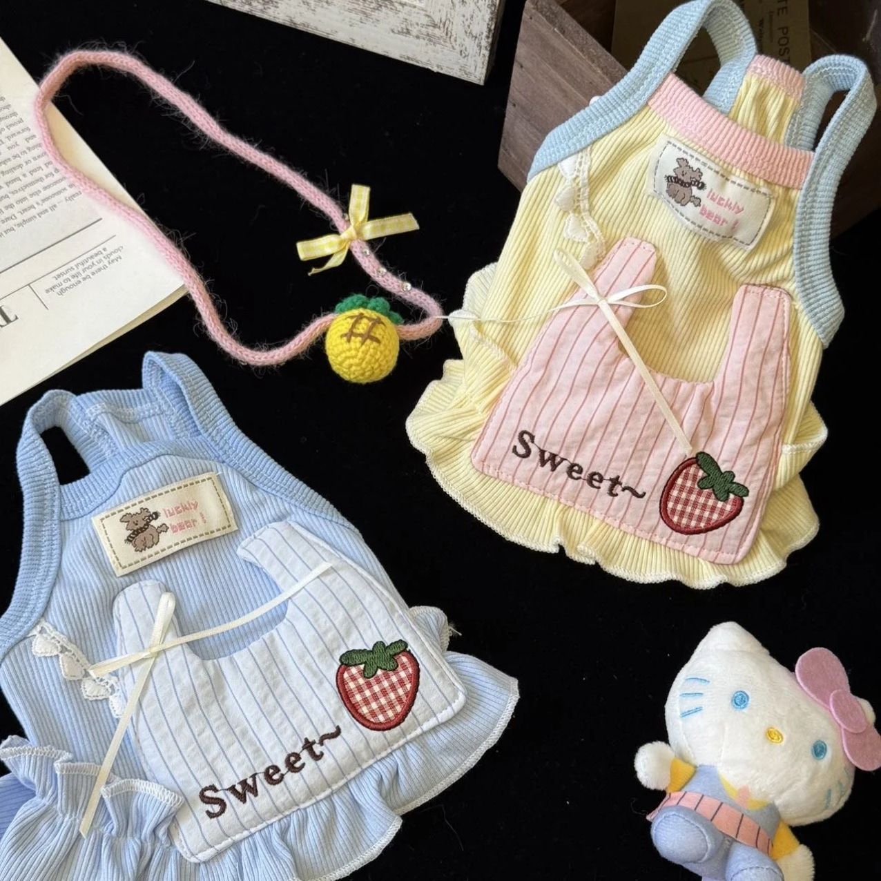 เสื้อผ้าสุนัขสีเหลือง-น้ำเงินส - Yellow Summer Clothing บทวิจารณ์และราคา